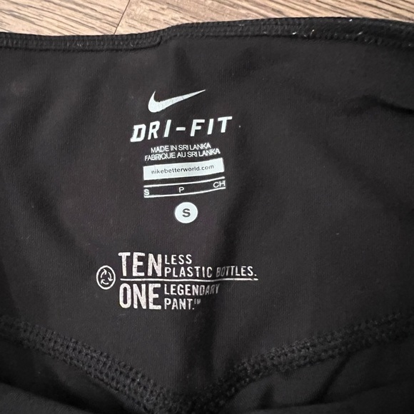 Black Nike Low Rise Straight Leg Pants Small - Picture 3 of 3